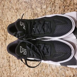 Jordan Tatum 1 Black And White Men Sizw 10.5